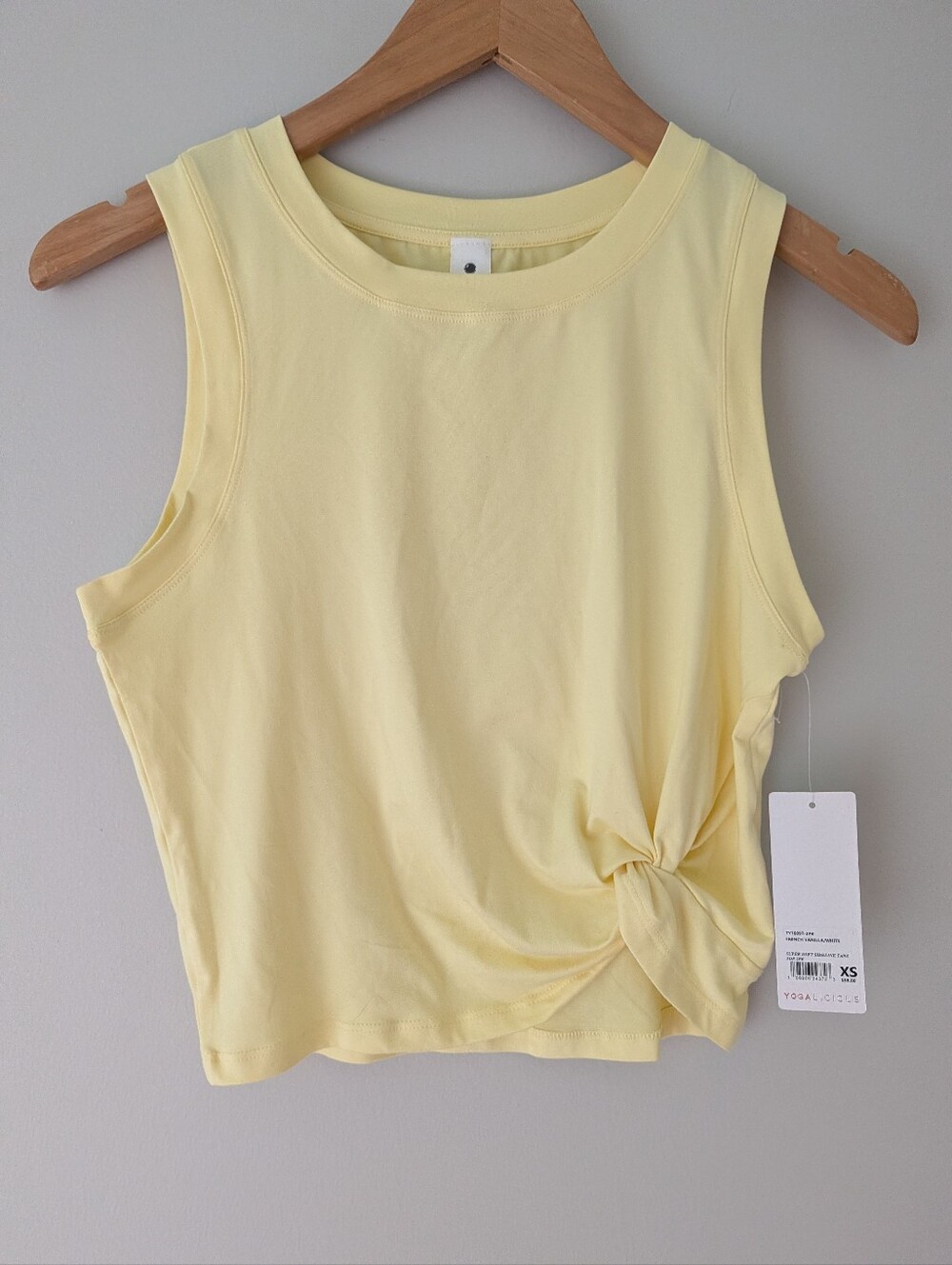 NWT Yogalicious Super Soft Sideline Tank Top XS French Vanilla Twist Hem